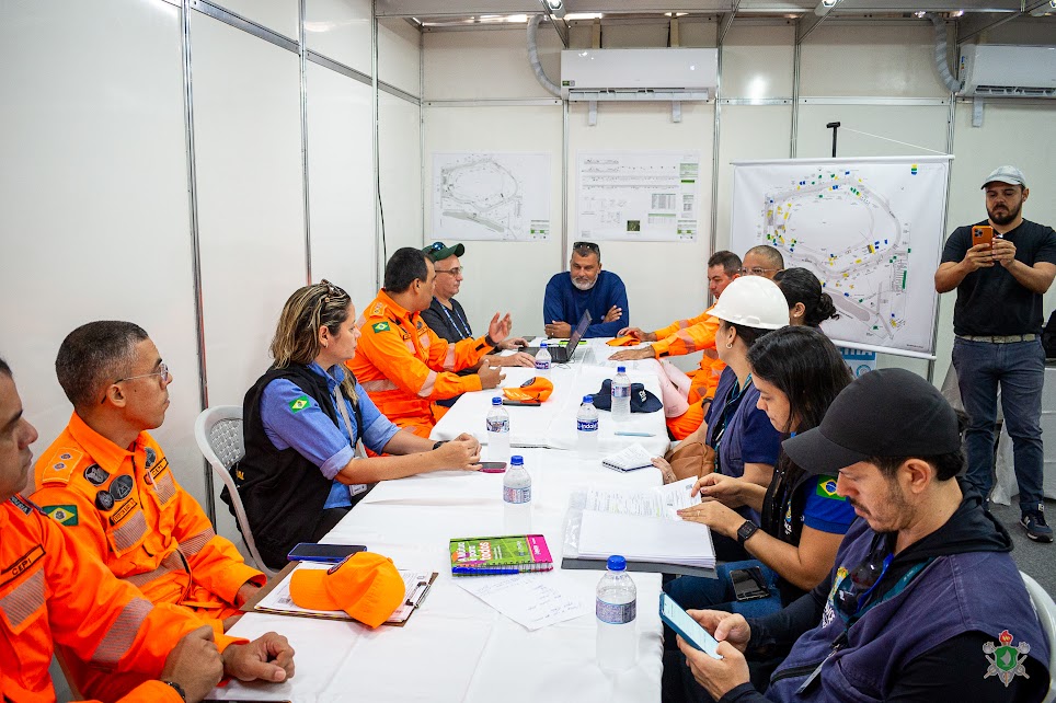 Comando de Engenharia do Corpo de Bombeiros realiza vistoria técnica no Fortal 2025