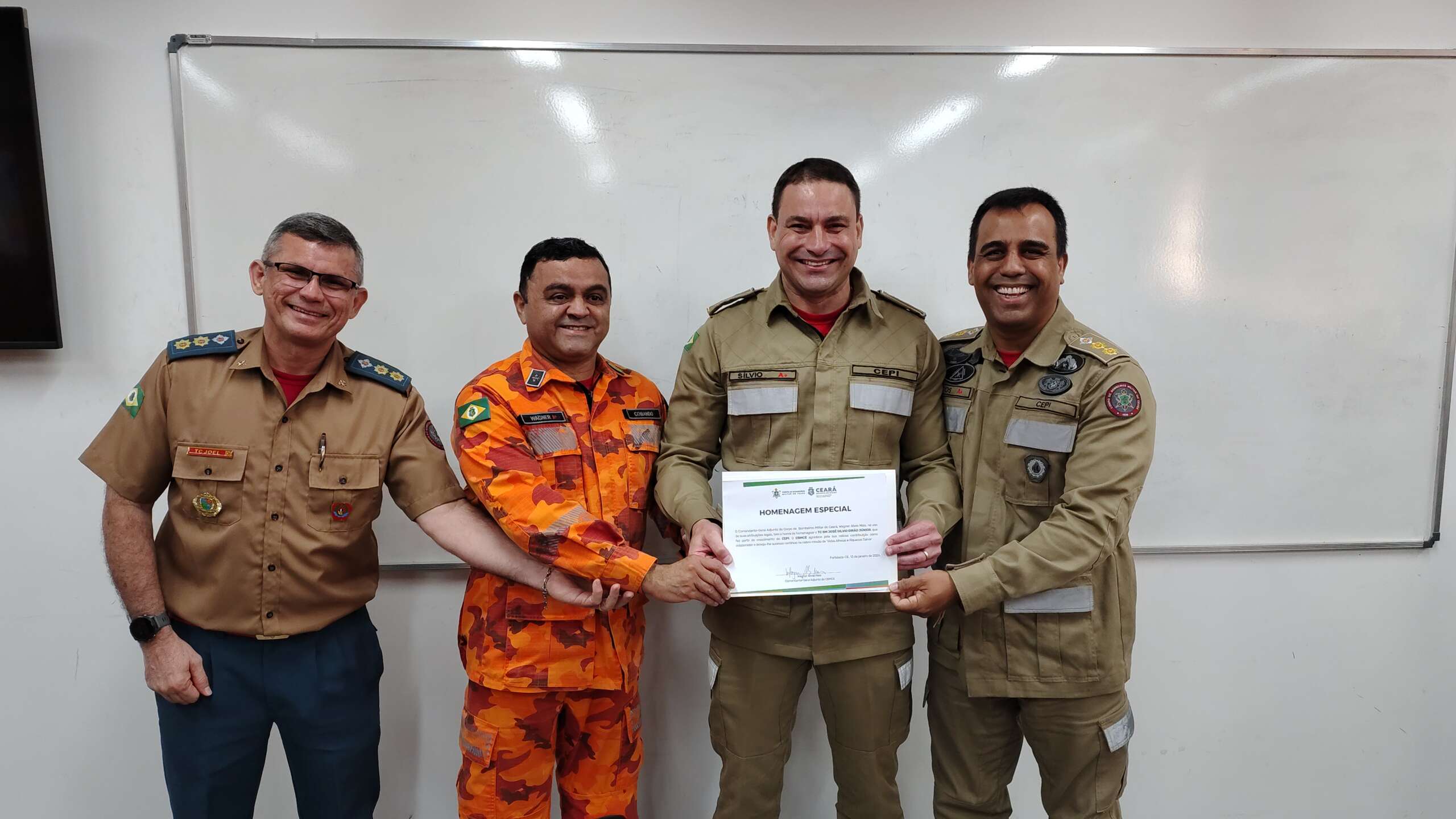 CEPI/CBMCE homenageia TC Sílvio Girão pelos relevantes serviços prestados